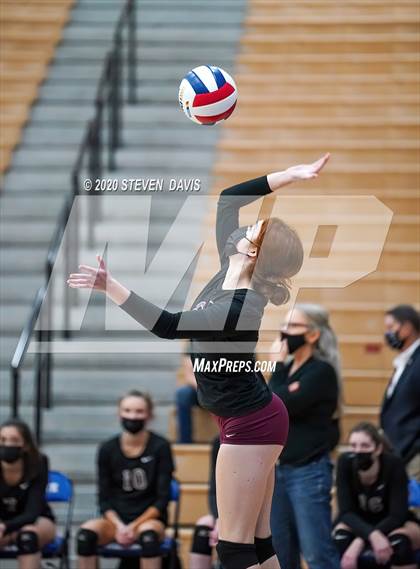 Thumbnail 3 in Notre Dame Prep vs. Salpointe Catholic (AIA 4A Final) photogallery.