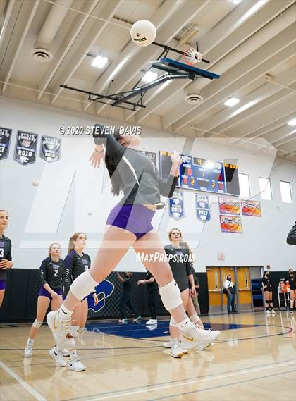 Thumbnail 3 in Notre Dame Prep vs. Salpointe Catholic (AIA 4A Final) photogallery.