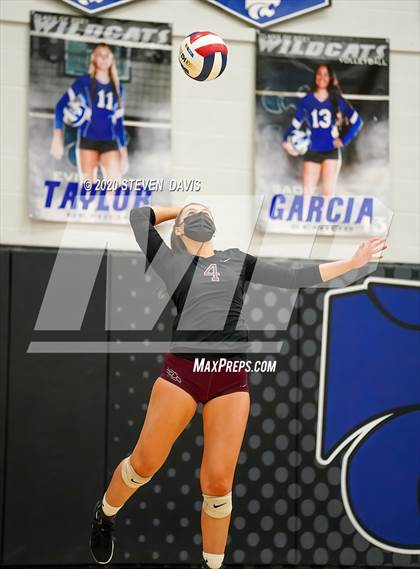 Thumbnail 1 in Notre Dame Prep vs. Salpointe Catholic (AIA 4A Final) photogallery.