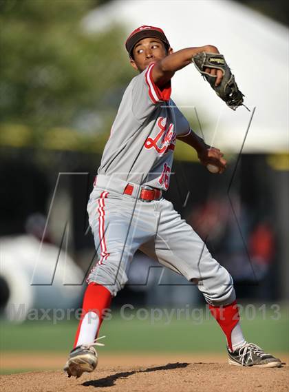 Thumbnail 2 in JSerra Catholic vs. Lakewood (Boras Classic - South Bracket) photogallery.