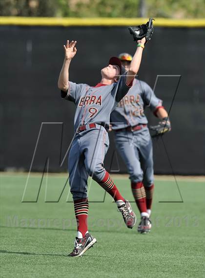 Thumbnail 1 in JSerra Catholic vs. Lakewood (Boras Classic - South Bracket) photogallery.