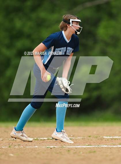 Thumbnail 1 in Bishop Grimes vs Jordan Elbridge photogallery.