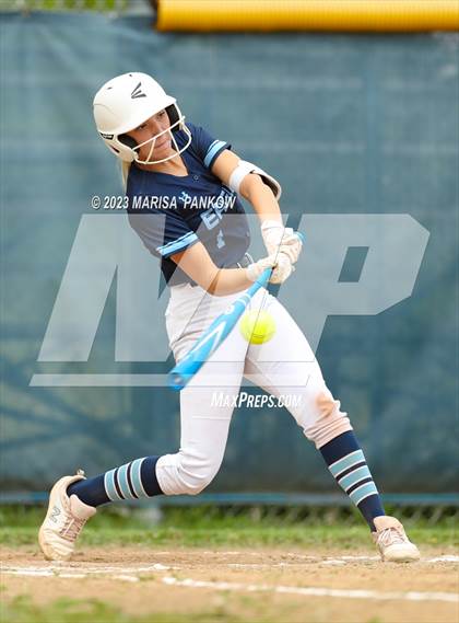 Thumbnail 3 in Bishop Grimes vs Jordan Elbridge photogallery.