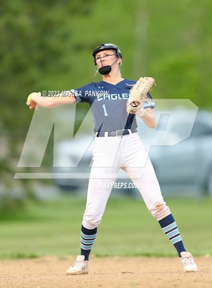 Thumbnail 1 in Bishop Grimes vs Jordan Elbridge photogallery.
