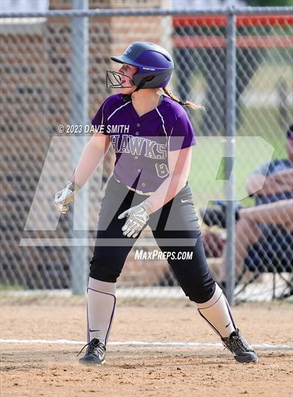 Thumbnail 1 in Kee vs Western Dubuque (West Delaware Invitational) photogallery.