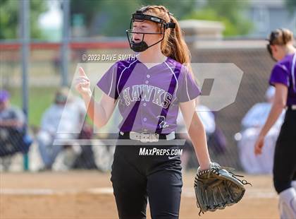 Thumbnail 2 in Kee vs Western Dubuque (West Delaware Invitational) photogallery.