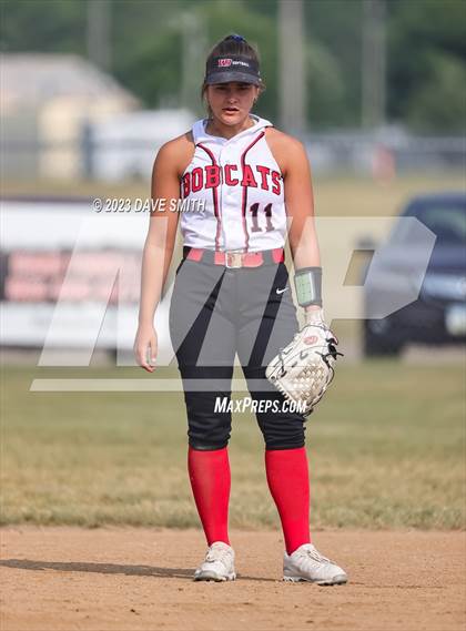 Thumbnail 1 in Kee vs Western Dubuque (West Delaware Invitational) photogallery.