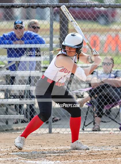 Thumbnail 2 in Kee vs Western Dubuque (West Delaware Invitational) photogallery.