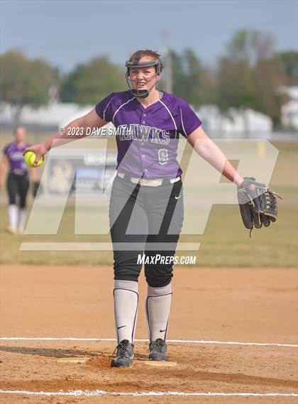 Thumbnail 1 in Kee vs Western Dubuque (West Delaware Invitational) photogallery.