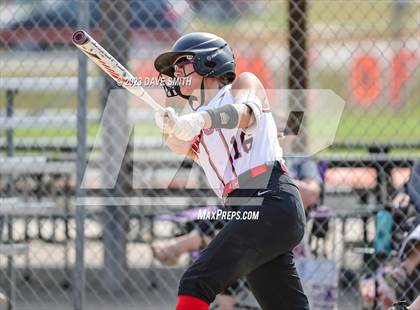 Thumbnail 1 in Kee vs Western Dubuque (West Delaware Invitational) photogallery.