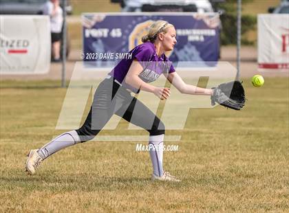Thumbnail 2 in Kee vs Western Dubuque (West Delaware Invitational) photogallery.