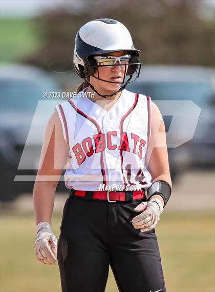Thumbnail 2 in Kee vs Western Dubuque (West Delaware Invitational) photogallery.