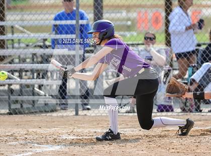 Thumbnail 3 in Kee vs Western Dubuque (West Delaware Invitational) photogallery.