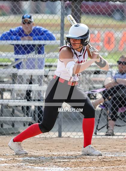 Thumbnail 1 in Kee vs Western Dubuque (West Delaware Invitational) photogallery.