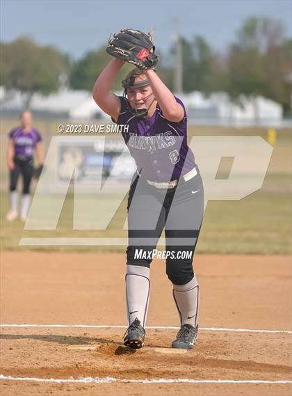 Thumbnail 3 in Kee vs Western Dubuque (West Delaware Invitational) photogallery.