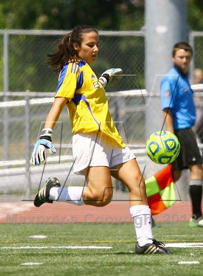 Thumbnail 2 in Placer vs. Colfax (CIF SJS D4 Final) photogallery.