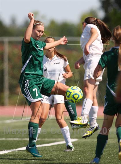 Thumbnail 2 in Placer vs. Colfax (CIF SJS D4 Final) photogallery.