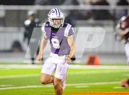 Thumbnail 1 in Jacksboro vs Callisburg (UIL 3A Bi-district playoff) photogallery.