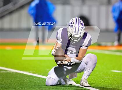 Thumbnail 2 in Jacksboro vs Callisburg (UIL 3A Bi-district playoff) photogallery.