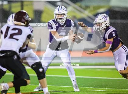 Thumbnail 1 in Jacksboro vs Callisburg (UIL 3A Bi-district playoff) photogallery.