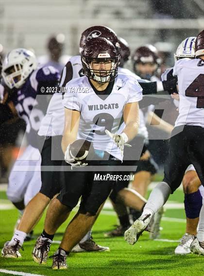 Thumbnail 3 in Jacksboro vs Callisburg (UIL 3A Bi-district playoff) photogallery.
