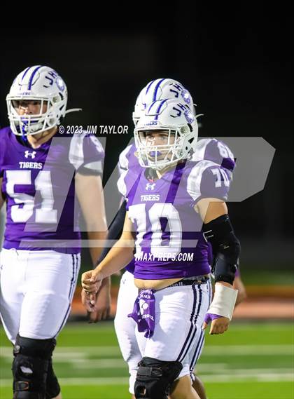 Thumbnail 2 in Jacksboro vs Callisburg (UIL 3A Bi-district playoff) photogallery.