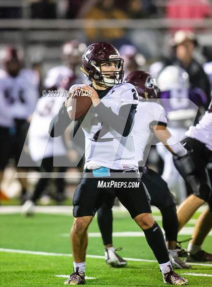 Thumbnail 3 in Jacksboro vs Callisburg (UIL 3A Bi-district playoff) photogallery.