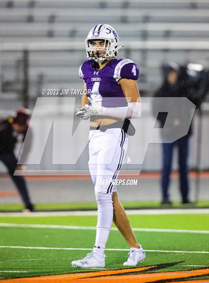 Thumbnail 3 in Jacksboro vs Callisburg (UIL 3A Bi-district playoff) photogallery.