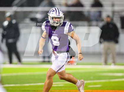 Thumbnail 2 in Jacksboro vs Callisburg (UIL 3A Bi-district playoff) photogallery.