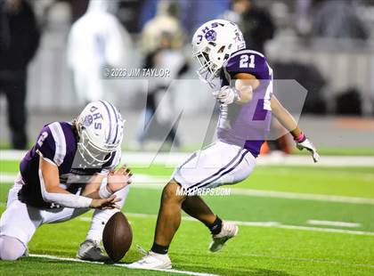 Thumbnail 3 in Jacksboro vs Callisburg (UIL 3A Bi-district playoff) photogallery.