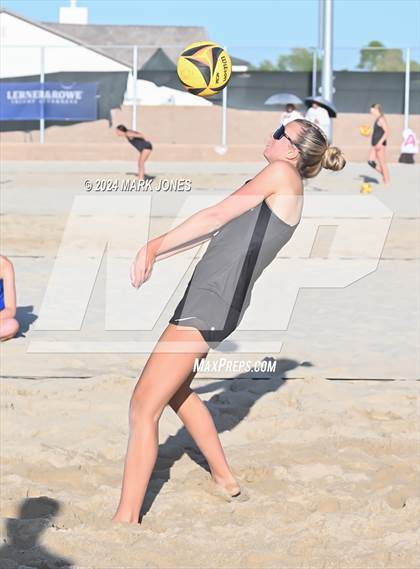 Thumbnail 2 in O'Connor vs. Queen Creek (AIA DI Pairs Semifinal) photogallery.