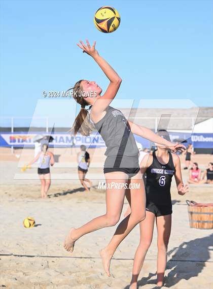 Thumbnail 2 in O'Connor vs. Queen Creek (AIA DI Pairs Semifinal) photogallery.
