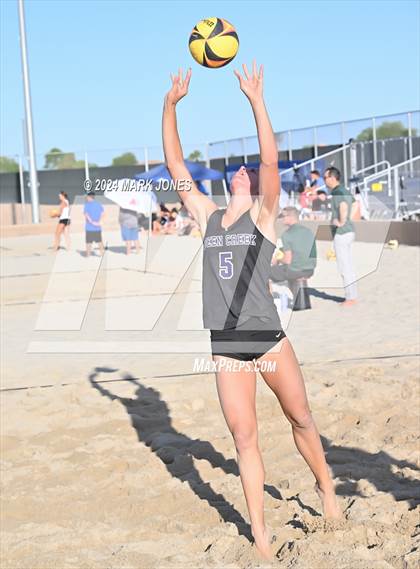 Thumbnail 3 in O'Connor vs. Queen Creek (AIA DI Pairs Semifinal) photogallery.