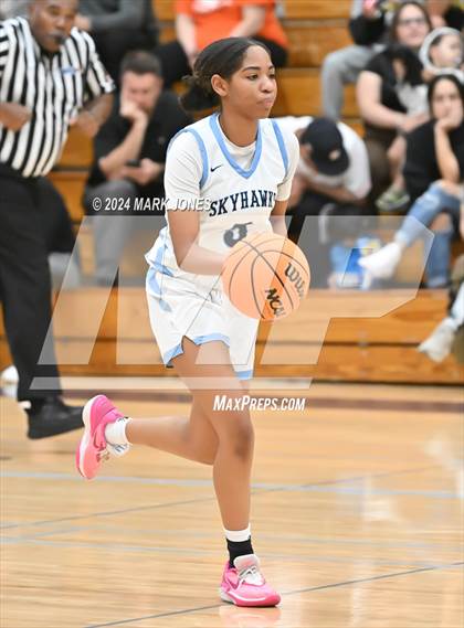 Thumbnail 1 in Deer Valley vs. Flowing Wells (AIA 4A Round 1 Playoff) photogallery.