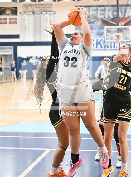 Thumbnail 2 in Deer Valley vs. Flowing Wells (AIA 4A Round 1 Playoff) photogallery.