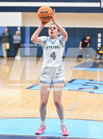 Thumbnail 3 in Deer Valley vs. Flowing Wells (AIA 4A Round 1 Playoff) photogallery.