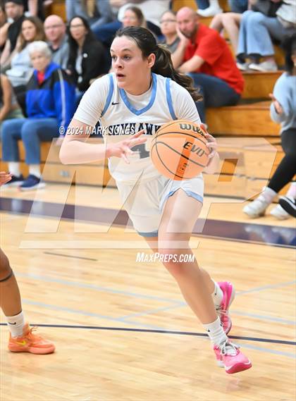 Thumbnail 2 in Deer Valley vs. Flowing Wells (AIA 4A Round 1 Playoff) photogallery.