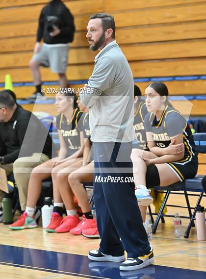 Thumbnail 1 in Deer Valley vs. Flowing Wells (AIA 4A Round 1 Playoff) photogallery.