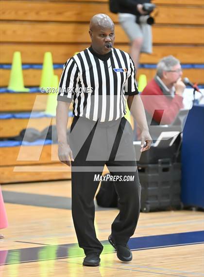 Thumbnail 1 in Deer Valley vs. Flowing Wells (AIA 4A Round 1 Playoff) photogallery.