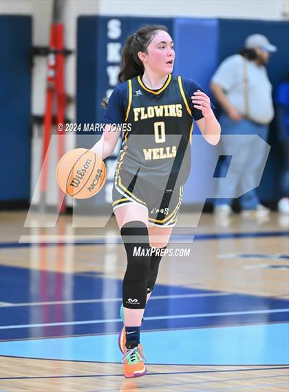 Thumbnail 1 in Deer Valley vs. Flowing Wells (AIA 4A Round 1 Playoff) photogallery.