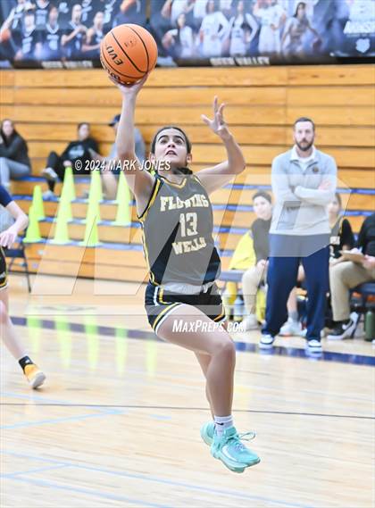 Thumbnail 1 in Deer Valley vs. Flowing Wells (AIA 4A Round 1 Playoff) photogallery.