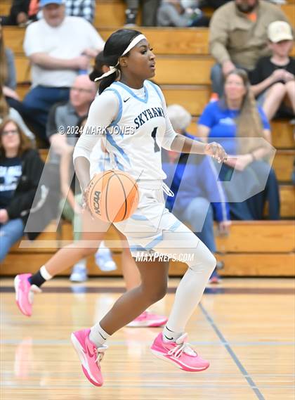 Thumbnail 3 in Deer Valley vs. Flowing Wells (AIA 4A Round 1 Playoff) photogallery.