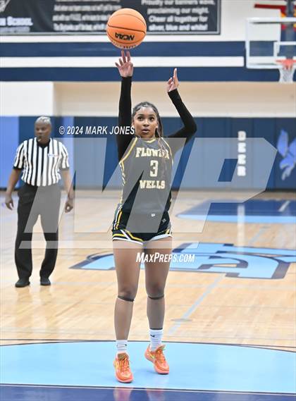 Thumbnail 3 in Deer Valley vs. Flowing Wells (AIA 4A Round 1 Playoff) photogallery.