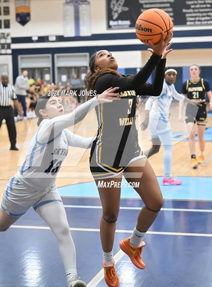 Thumbnail 2 in Deer Valley vs. Flowing Wells (AIA 4A Round 1 Playoff) photogallery.