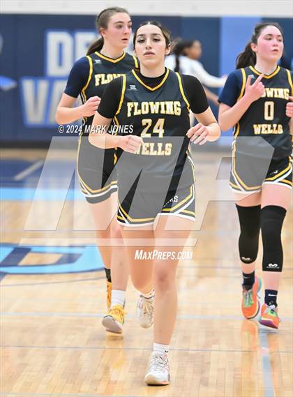 Thumbnail 1 in Deer Valley vs. Flowing Wells (AIA 4A Round 1 Playoff) photogallery.