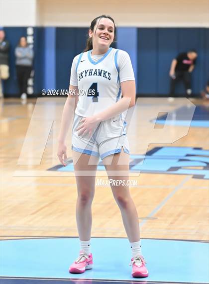Thumbnail 2 in Deer Valley vs. Flowing Wells (AIA 4A Round 1 Playoff) photogallery.