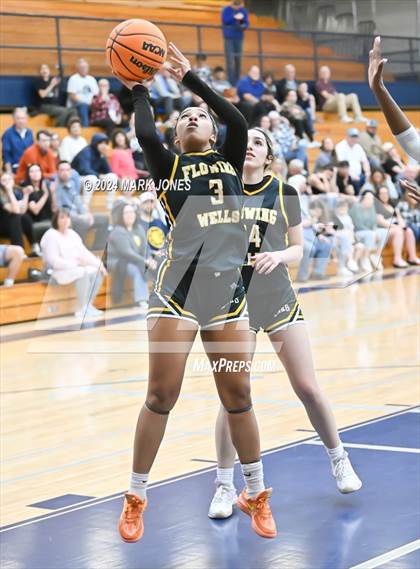 Thumbnail 2 in Deer Valley vs. Flowing Wells (AIA 4A Round 1 Playoff) photogallery.