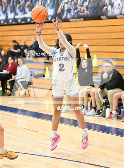 Thumbnail 3 in Deer Valley vs. Flowing Wells (AIA 4A Round 1 Playoff) photogallery.