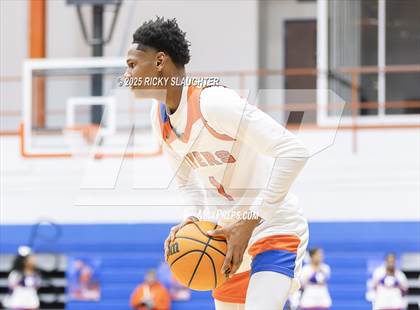 Thumbnail 2 in Edwardsville vs East St. Louis photogallery.