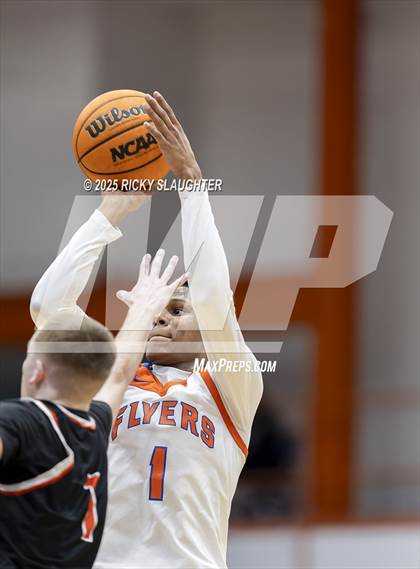 Thumbnail 3 in Edwardsville vs East St. Louis photogallery.